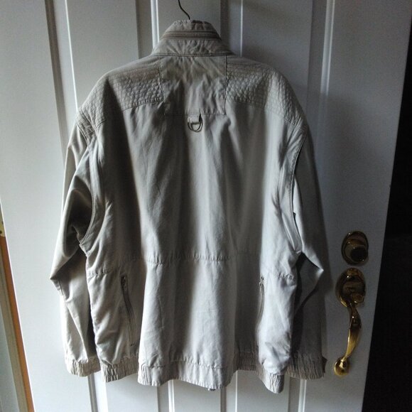 Very nice Cabelas fishing jacket - Picture 3 of 3